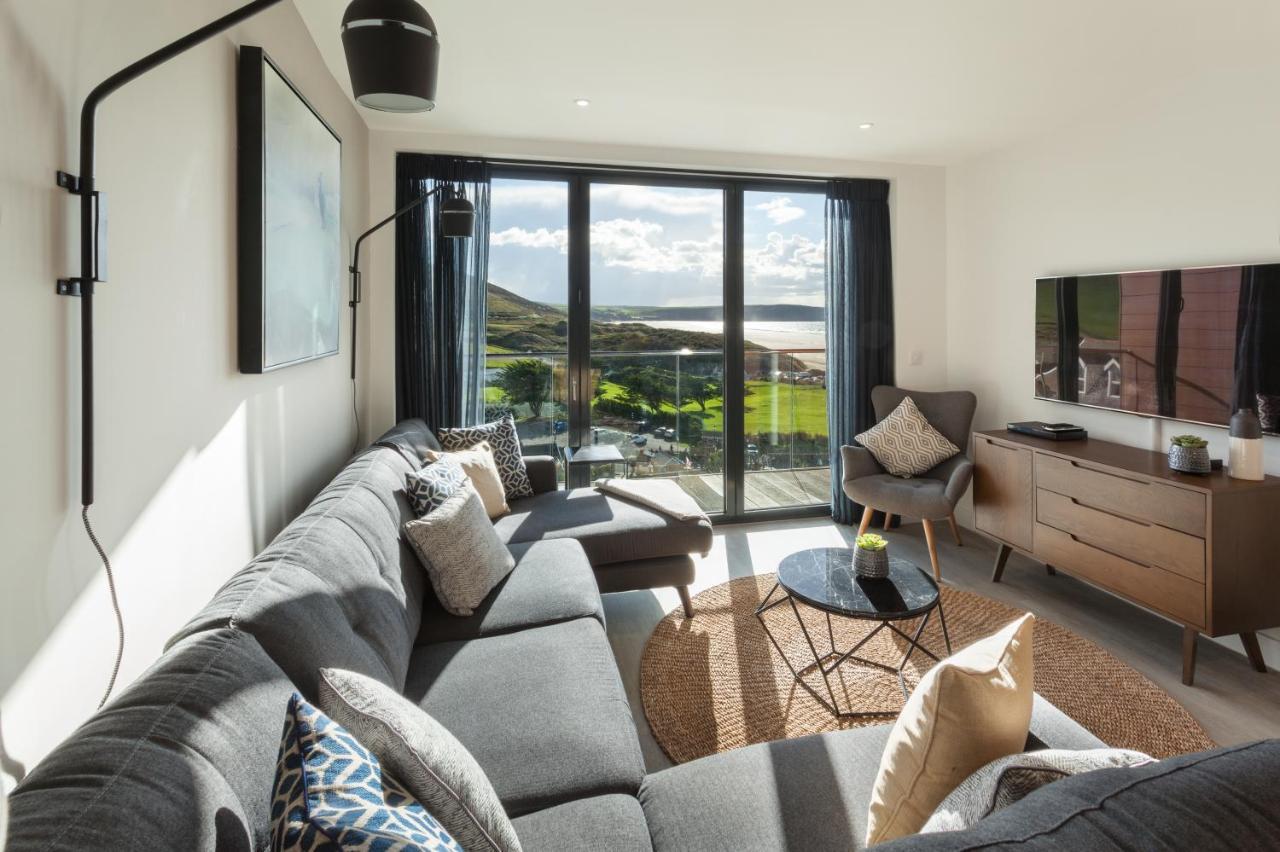 2 Woolacombe West - Luxury Apartment At Byron Woolacombe, Only 4 Minute Walk To Woolacombe Beach! エクステリア 写真